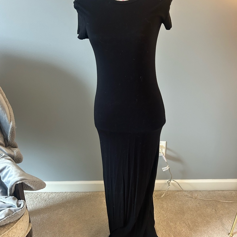 Elegant Black Maxi Dress